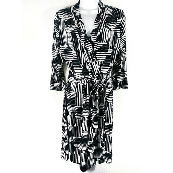 🚺LIZ CLAIBORNE Wrap Dress - Picture 6 of 6